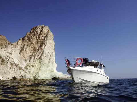 Abyssos Cruises-伊莫洛维里必去景点