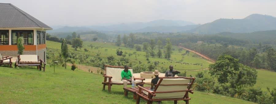 The Crested Crane Bwindi Hotel主图