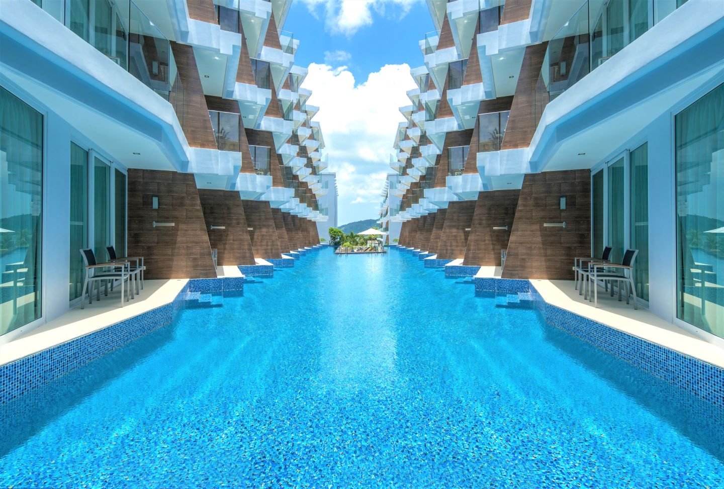 The Beachfront Hotel Phuket-官方