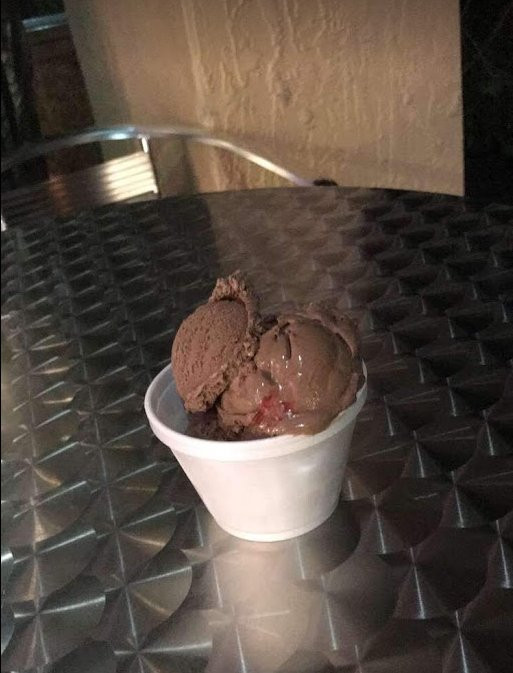 Lighthouse Point餐馆和美食-Frosty Point Ice Cream Parlor