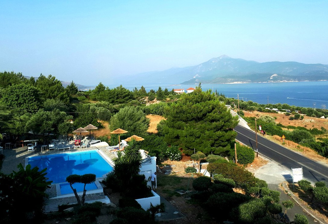 Anthemoessa Villas主图