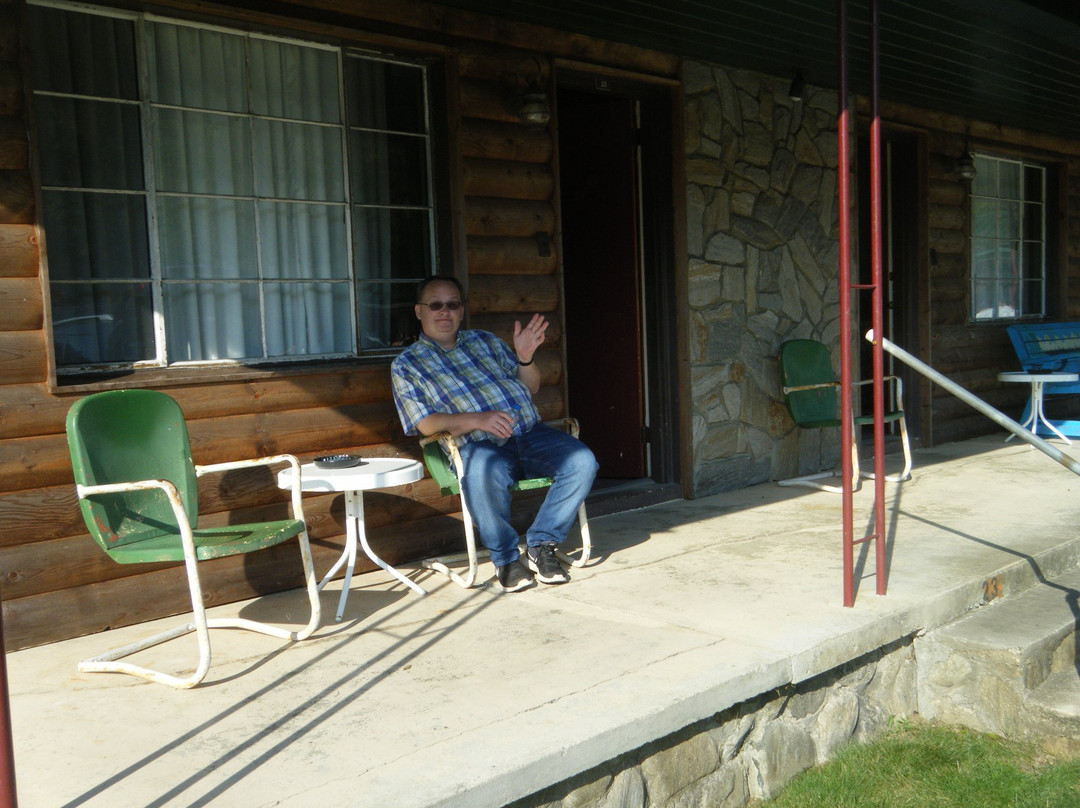 Two Rivers Lodge主图