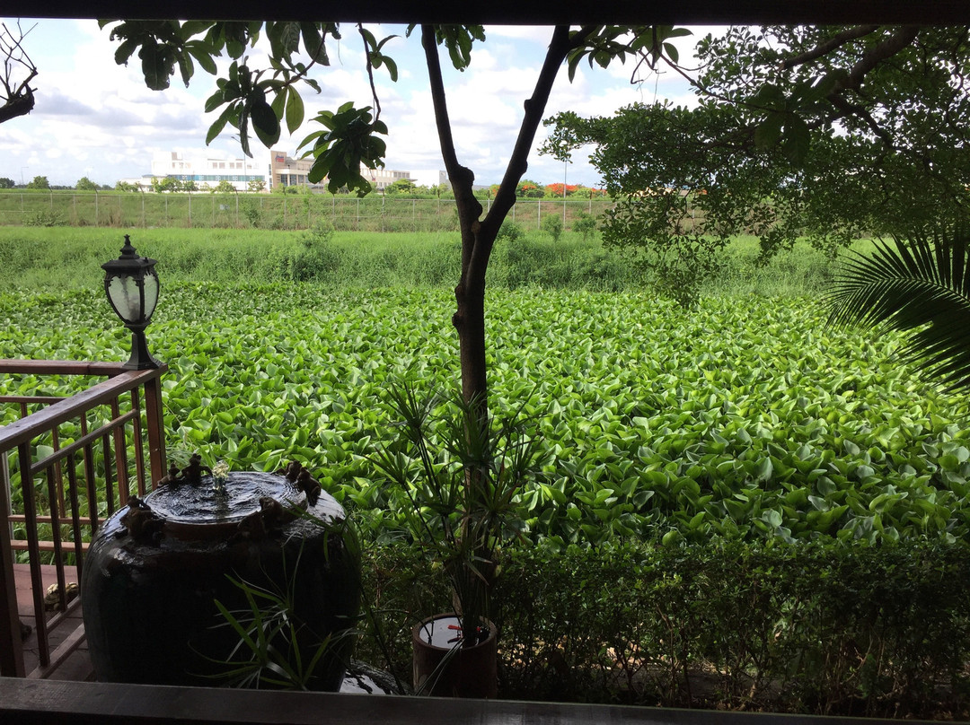 珀昆通精品度假村主图