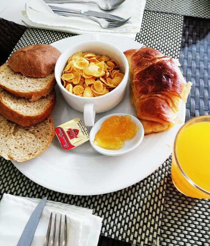 长滩岛夏季宫殿酒店主图