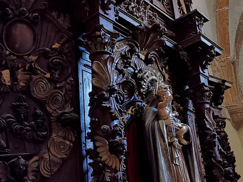 Iglesia de Santa Eulalia-Benia de Onis必去景点