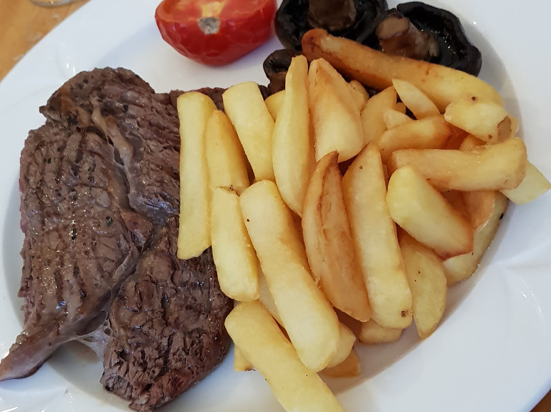 The Gower Hotel and Orangery Restaurant主图