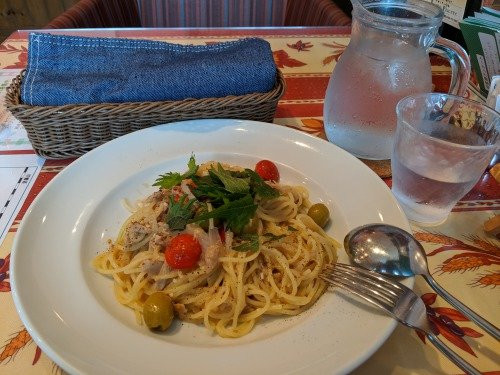 イタリアの食卓ヴォーノ ピアチェーレ