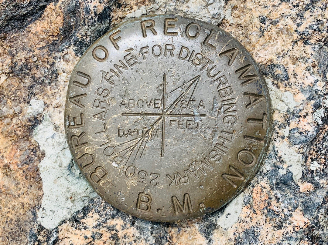 Twin Sisters Trailhead-落基山国家公园必去景点