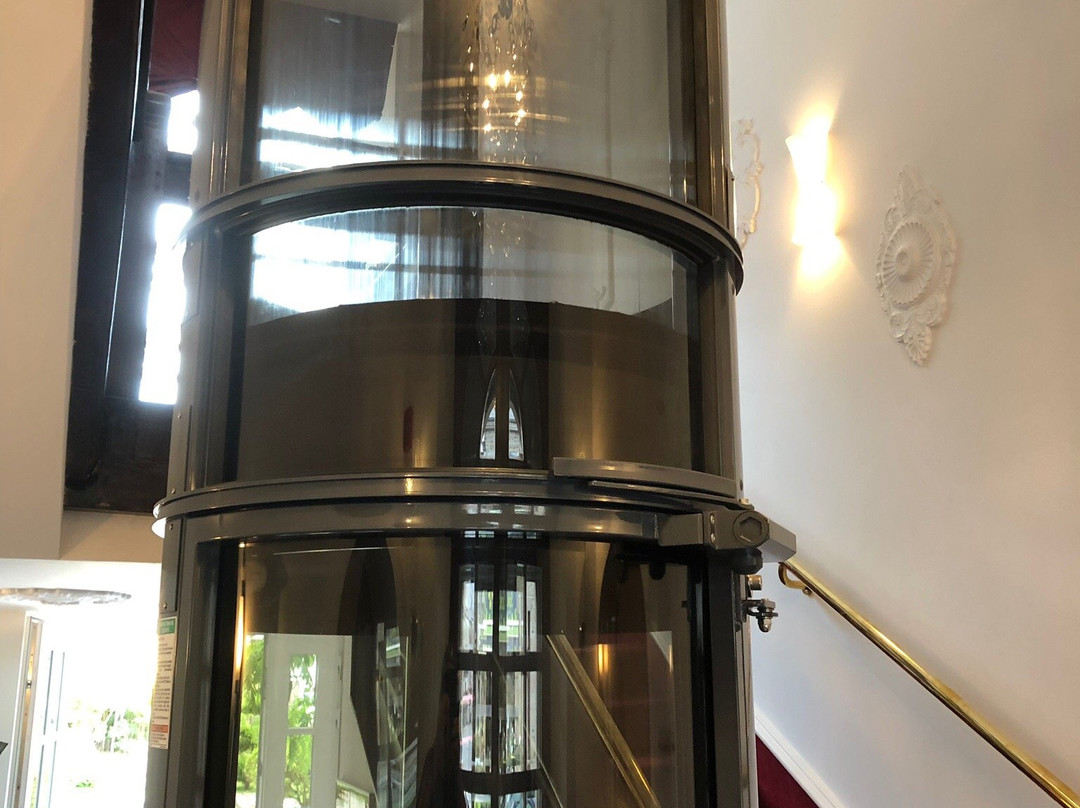 Hotel Victor Hugo主图