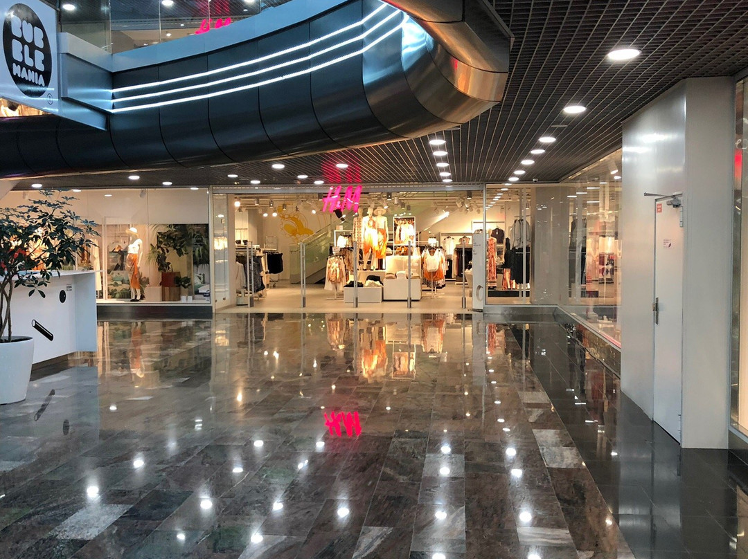 DITURIA Shopping Center-莱维采必去景点
