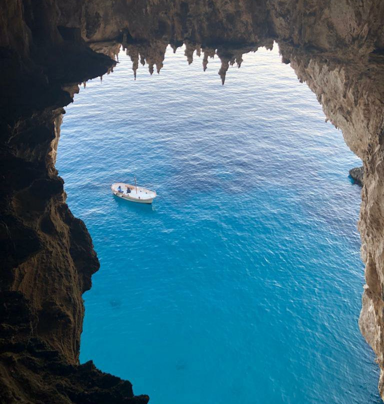 Capri Rent Boats-卡碧岛必去景点