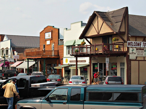 Hayward Lakes Visitors and Convention Bureau-海沃德必去景点