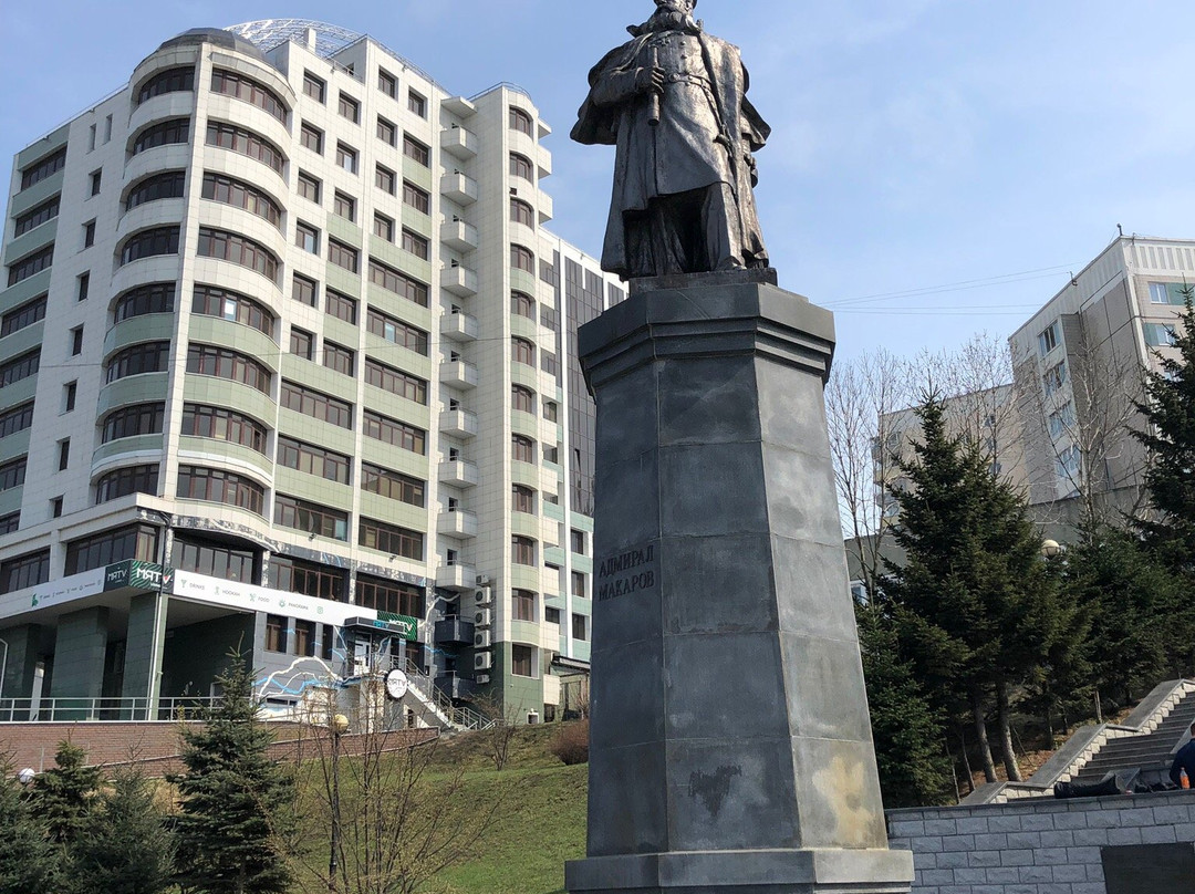 Stepan Osipovich Makarov Monument景点图片