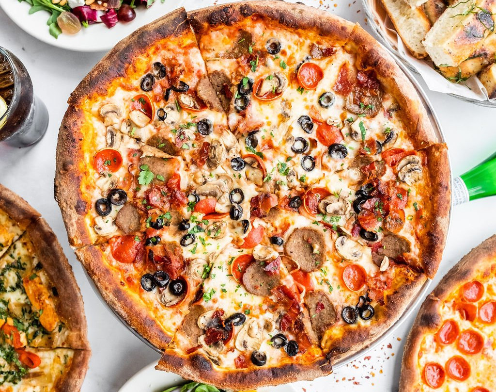 Amici's East Coast Pizzeria