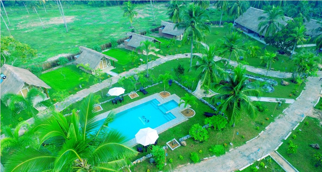 Coco Village Hotel主图