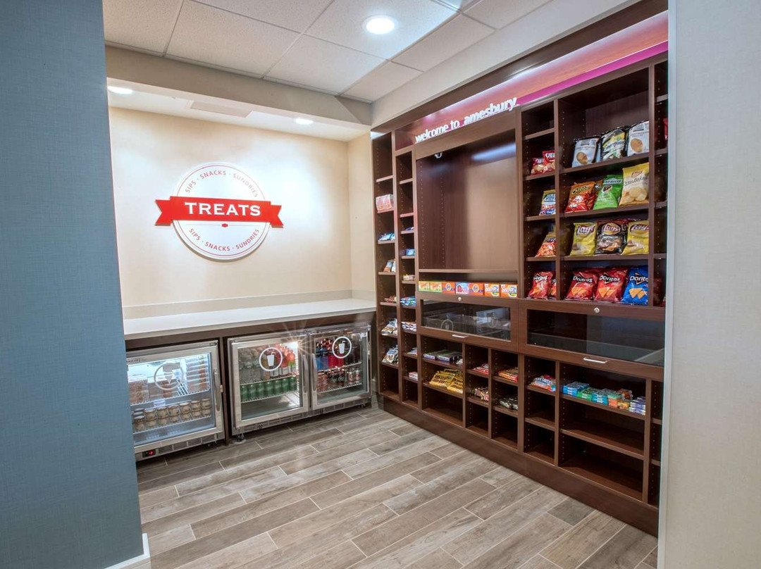 Hampton Inn Amesbury主图