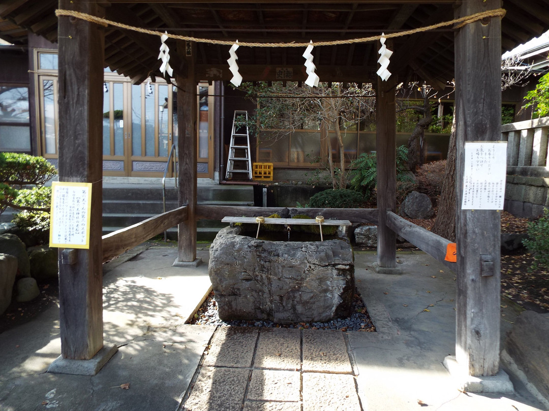 Dairokuten Shrine景点图片