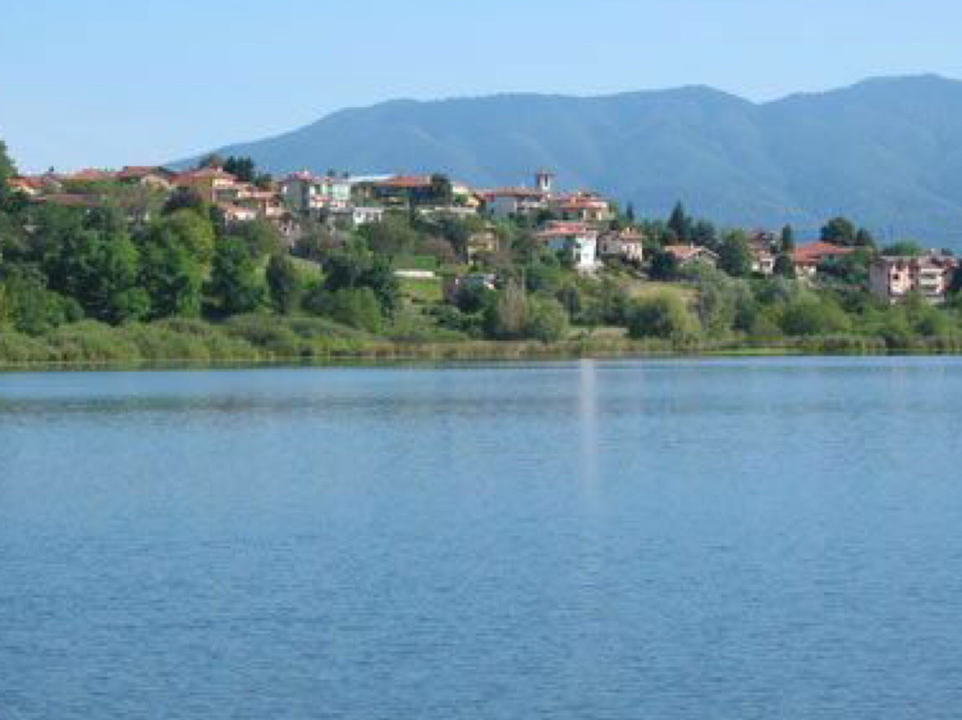 pista ciclabile lago di Comabbio景点图片