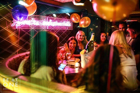 Be At One Leeds Millennium Square-利兹必去景点