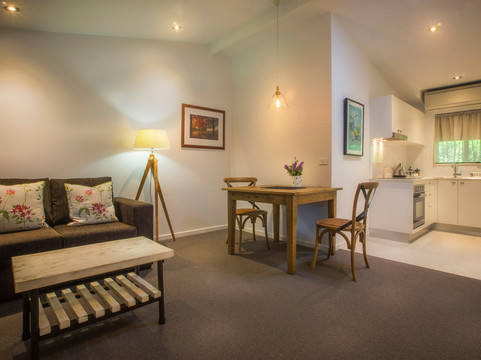 Bright Mystic Valley主图