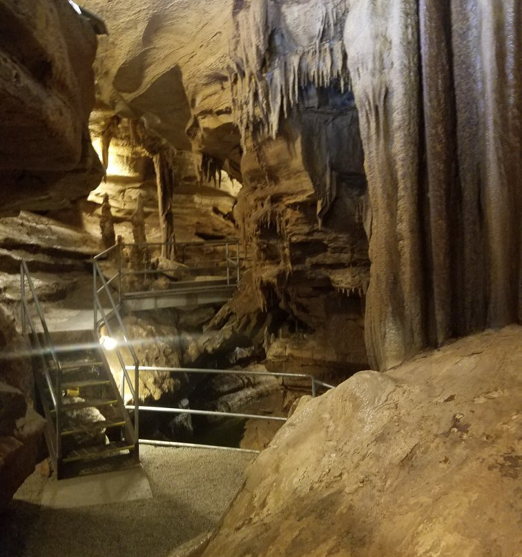 Crystal Onyx Cave & Campground