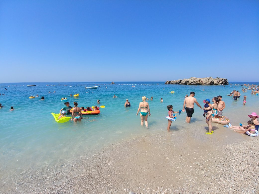 Veliki Pjesak Beach景点图片