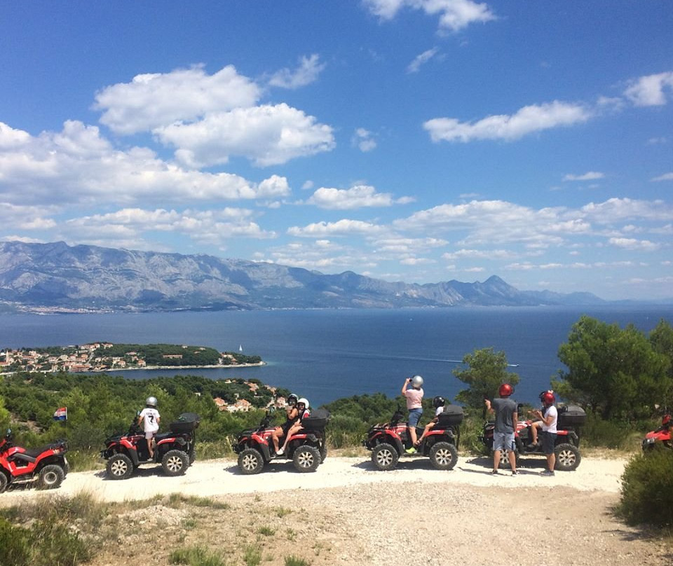 Rado Rent Sumartin-Sumartin必去景点