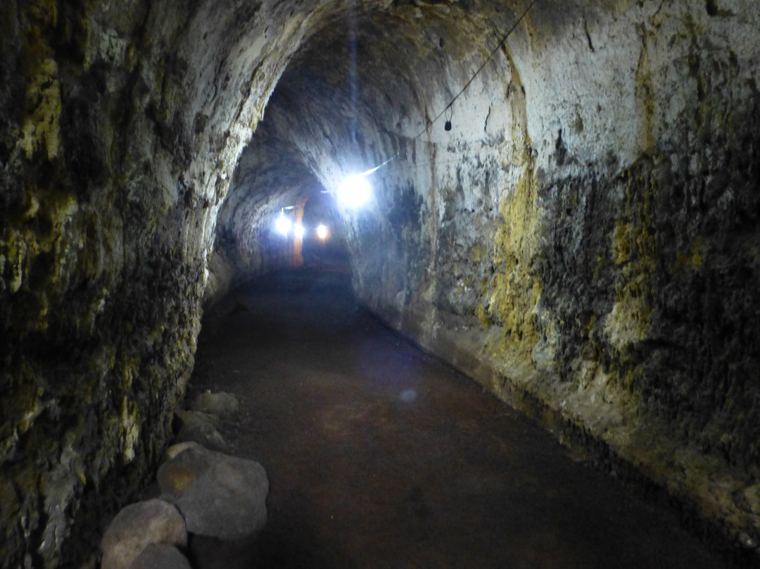 Lava Tunnel景点图片