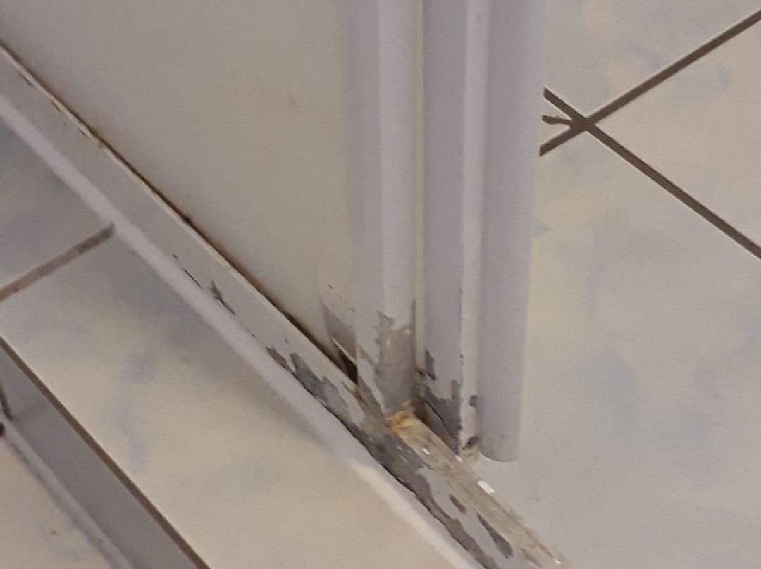 多姆贝斯基德山假日酒店主图