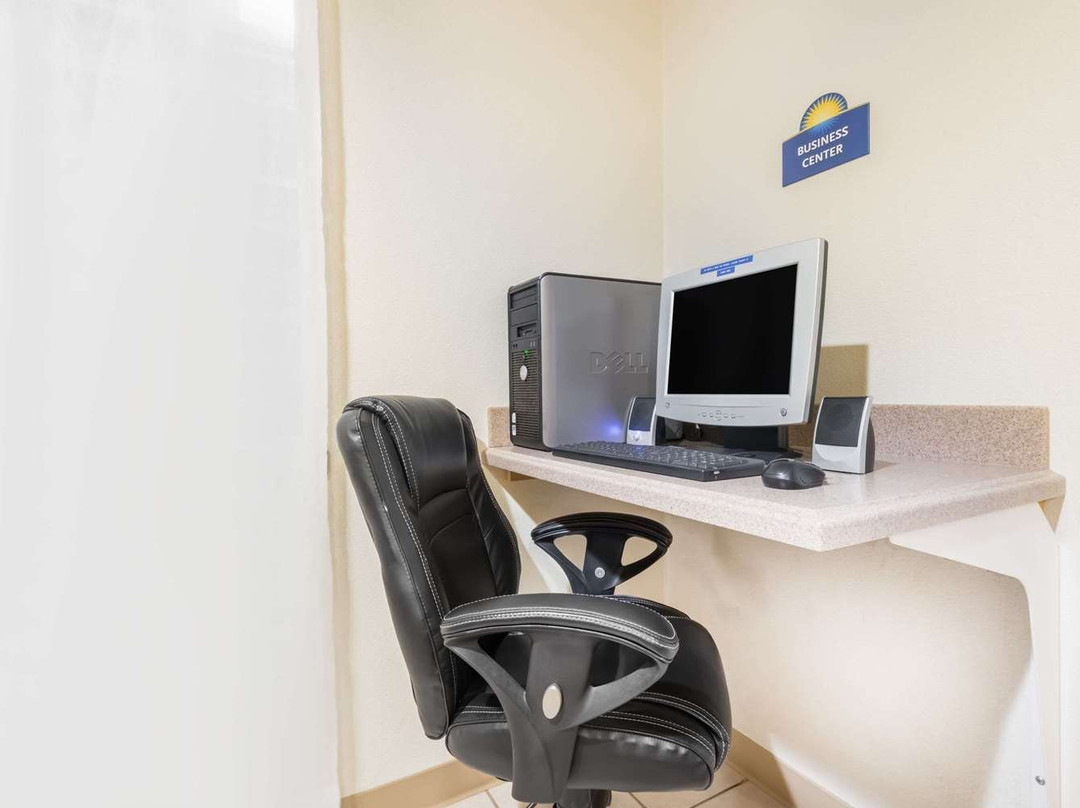 Days Inn by Wyndham Andover主图