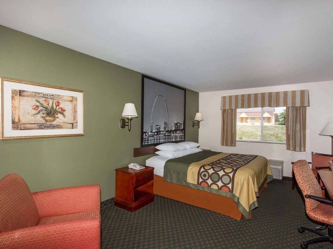 Super 8 by Wyndham Rolla主图