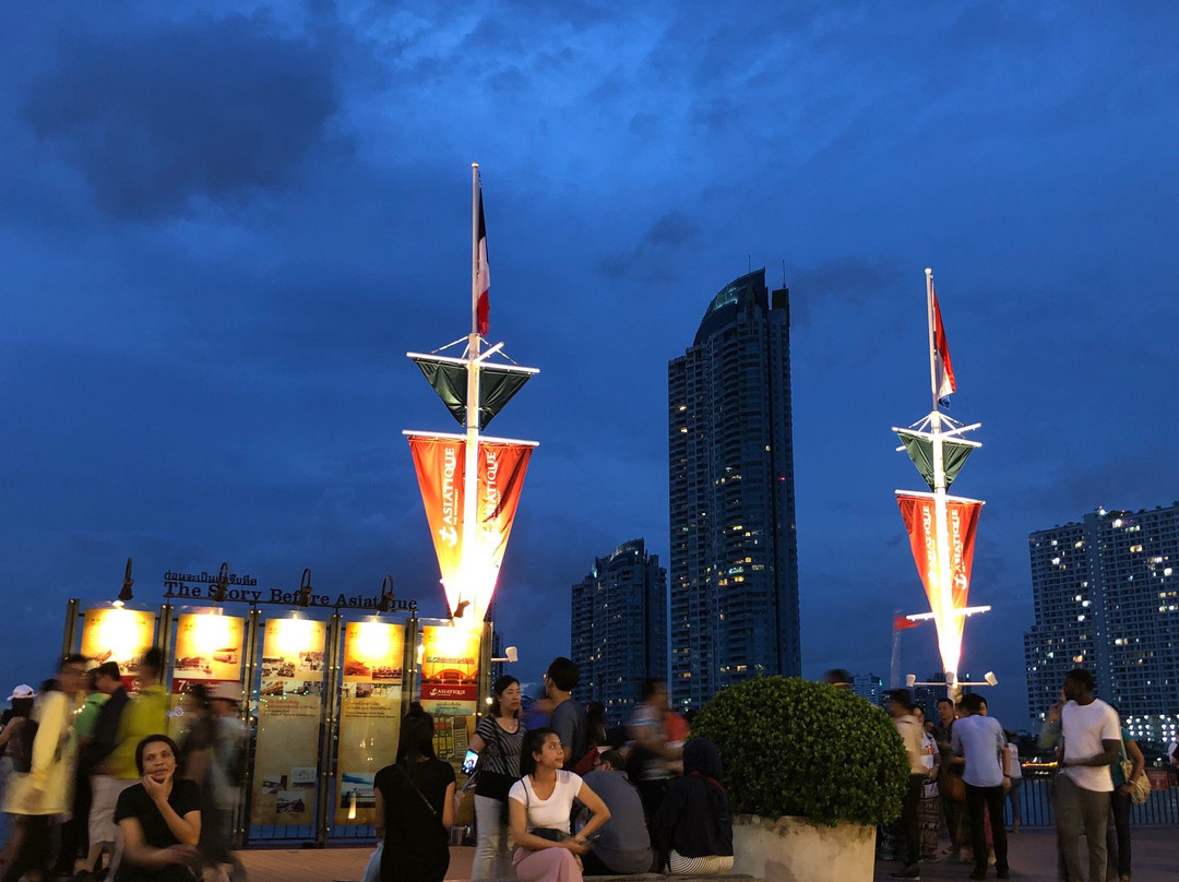 香格里拉酒店主图
