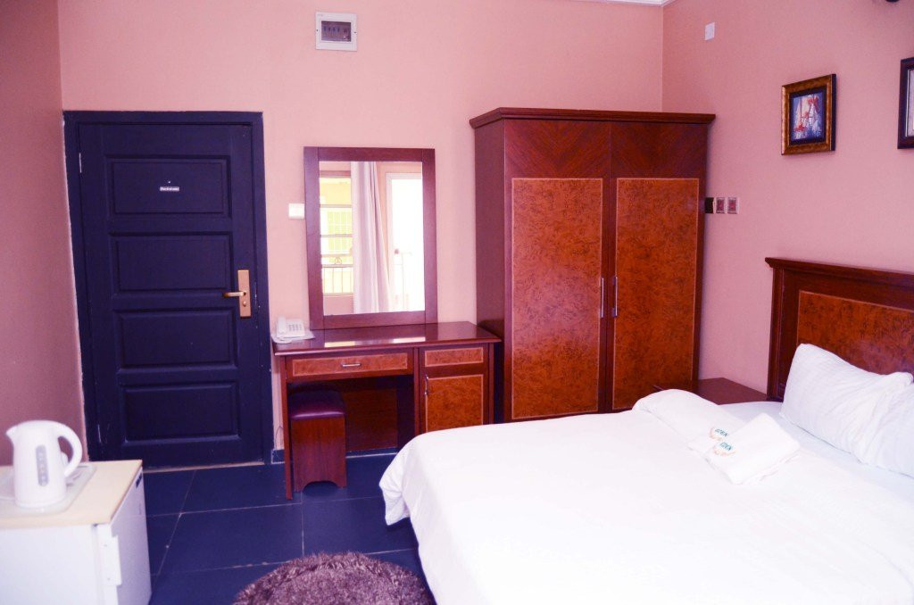 Eden Hotel and Resorts主图