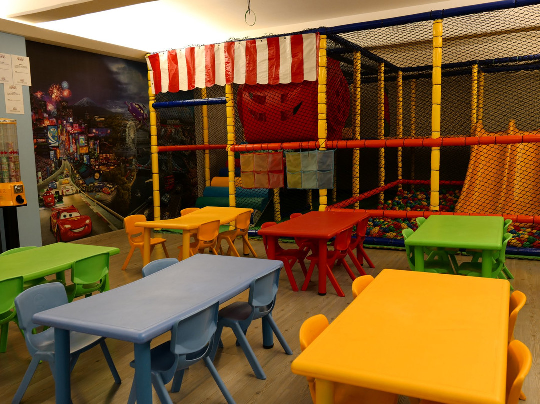 Agios Athanasios餐馆和美食-Pizza Mia