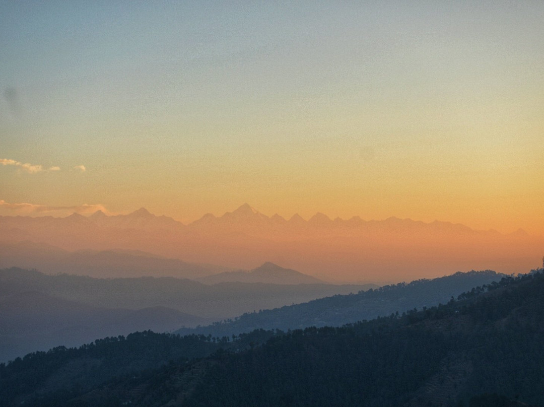 雪中太阳酒店主图