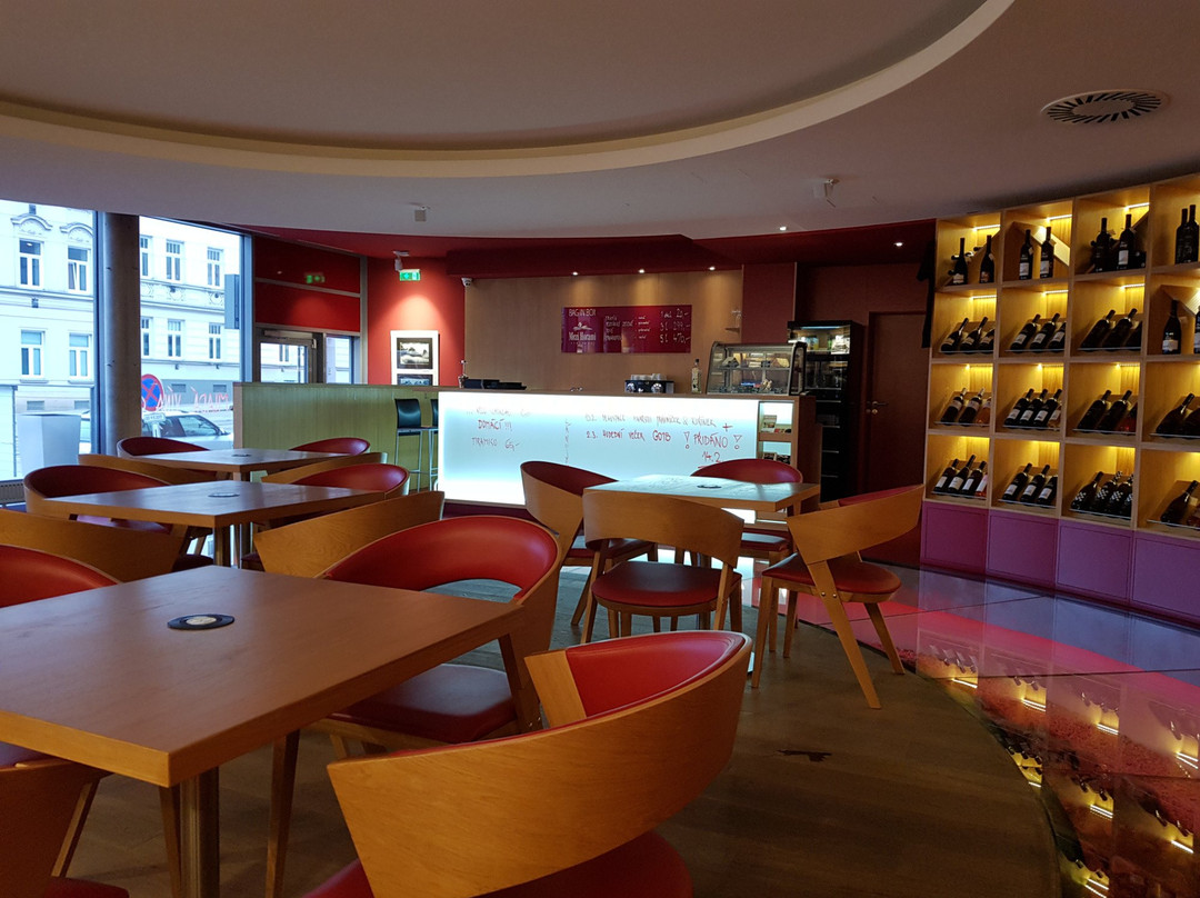 Moravany旅游景点-RockWine