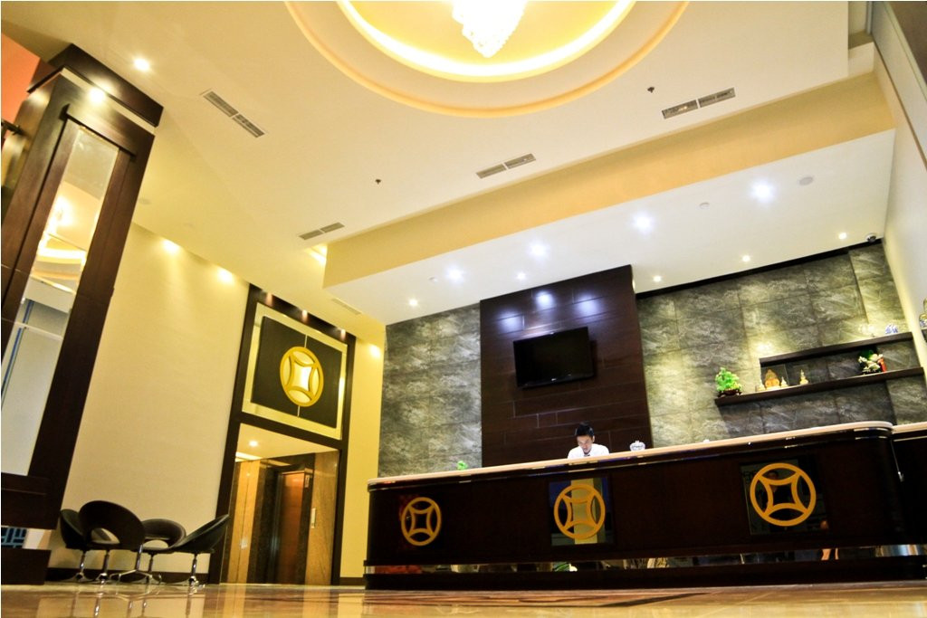 Continent Centrepoint Hotel主图