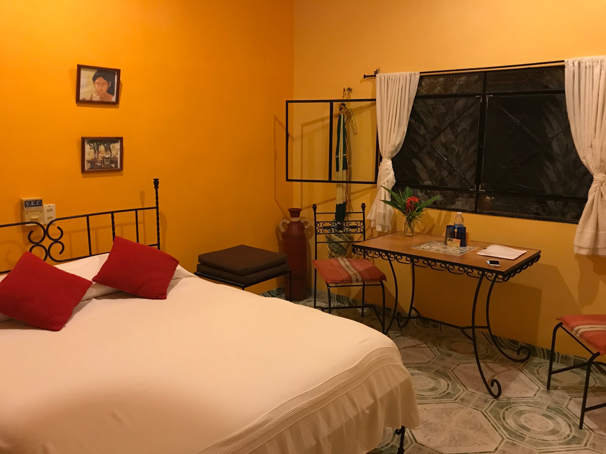 Coyote Mistico Bed & Breakfast-官方