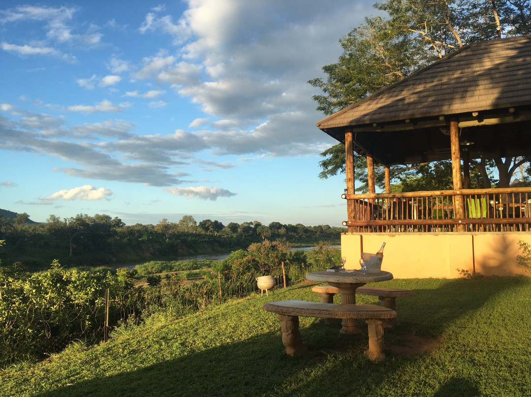 Rio Vista Lodge主图