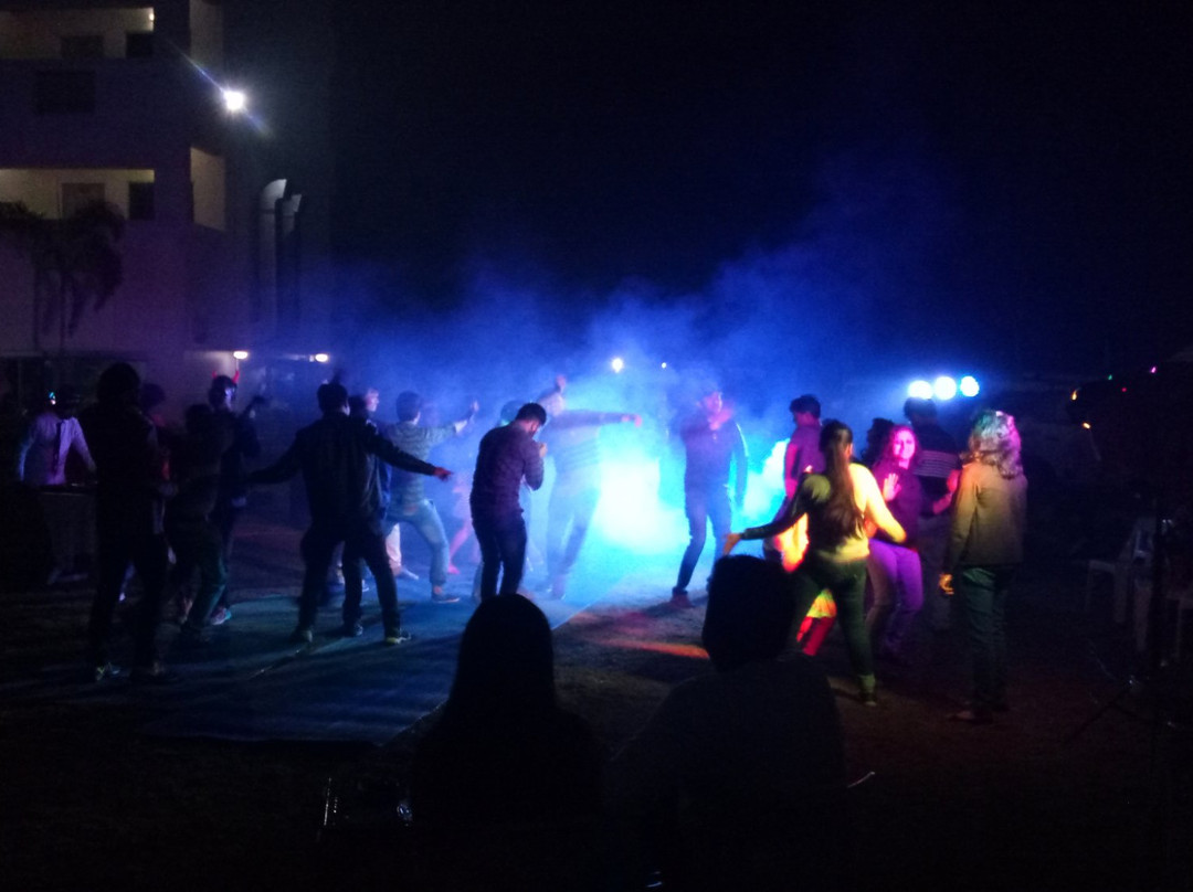 OYO 46316 Hotel Mandar Queen Retreat主图