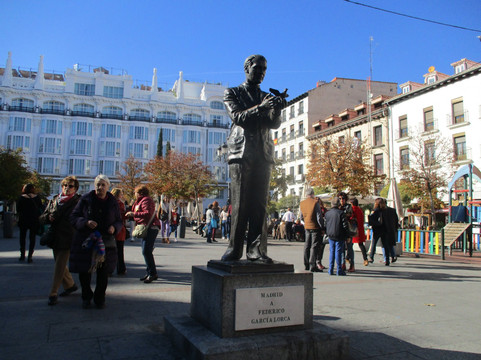 Federico García Lorca Statue-马德里必去景点