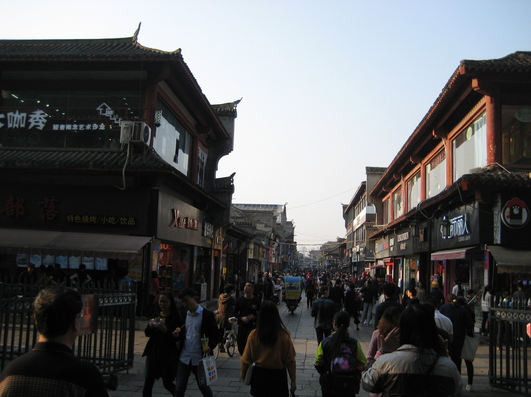 襄阳美食街-襄阳市必去景点