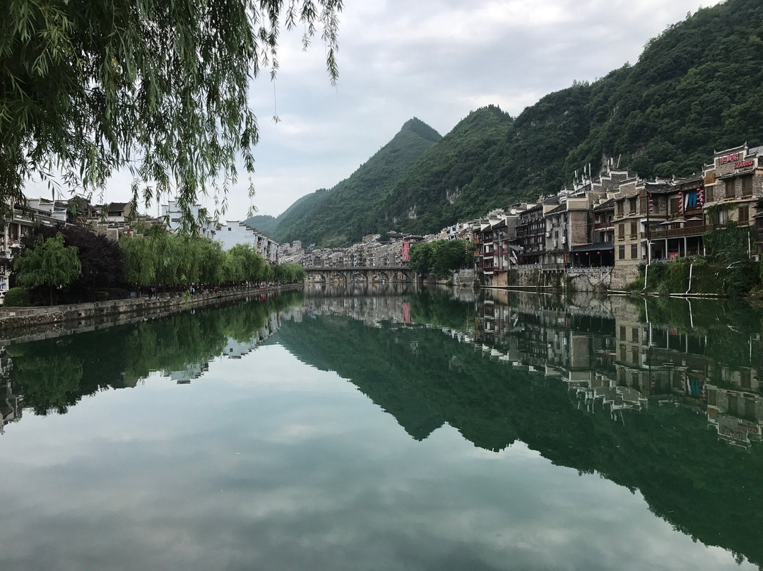 秋江晚渡·江南苑客栈主图