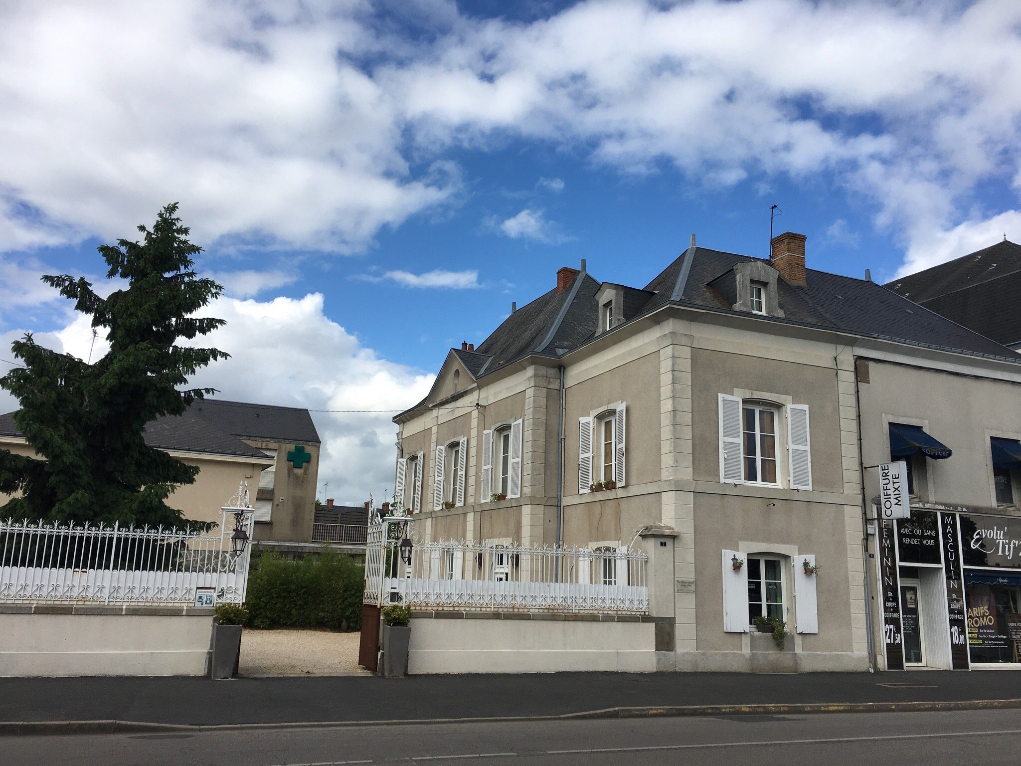 La Villa des Glycines Thouars-官方
