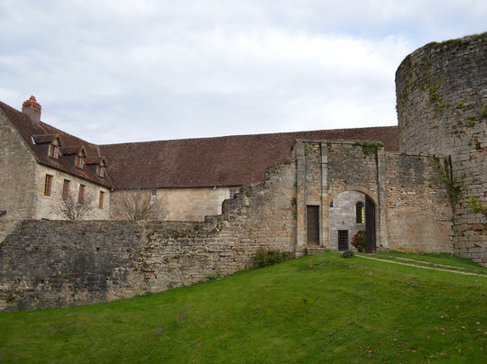 Chateau d'Etrabonne-Etrabonne必去景点