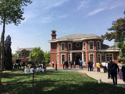 北京和园景逸大酒店主图