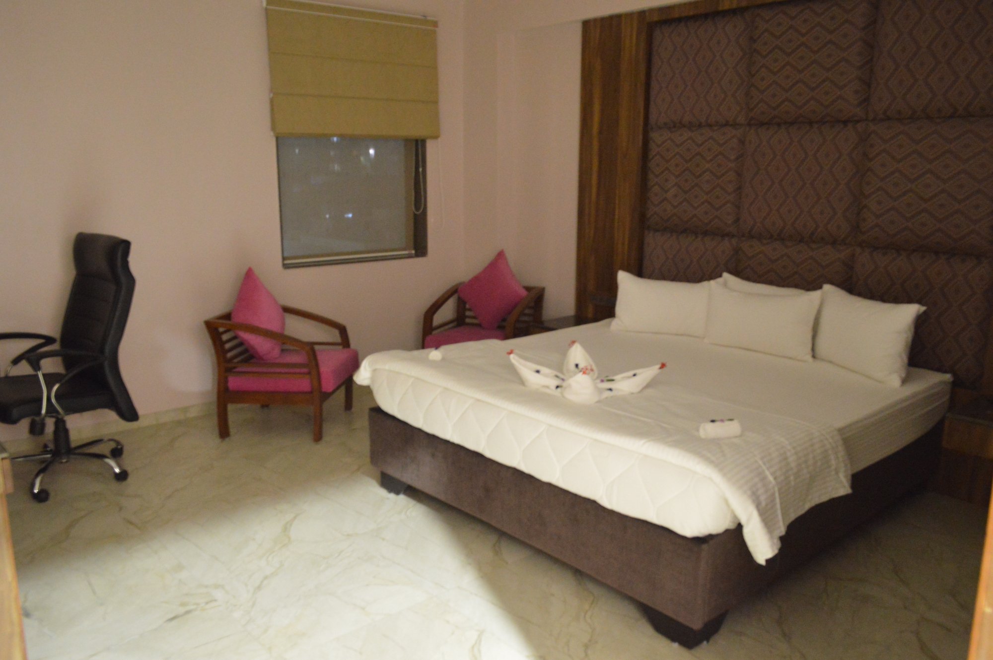 OYO 13420 Hotel Adendip Inn-官方