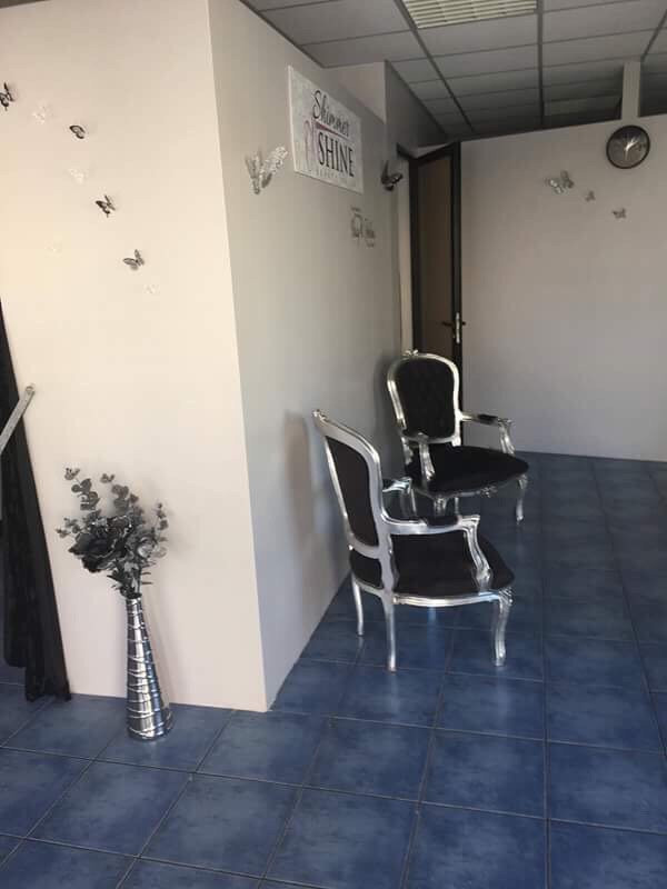 Shimmer N Shine Hair And Beauty Salon-Marsascala必去景点