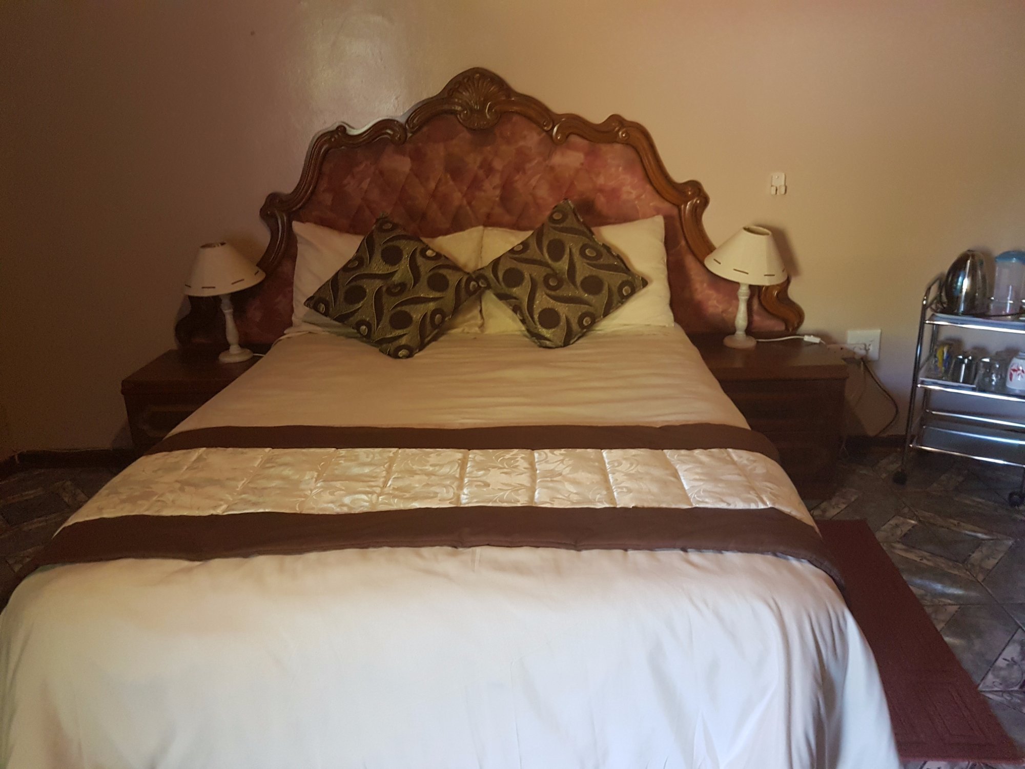 Mommy's Guest House-官方