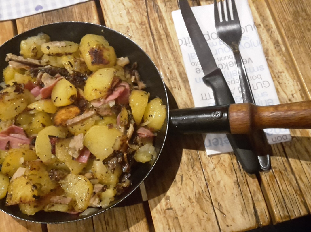 Haus im Ennstal餐馆和美食-Speckhutte